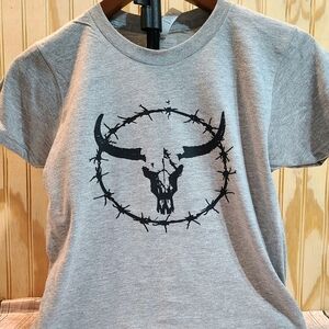 Gray Kids Short Sleeve Tee with Bull Skull and Barbwire Design